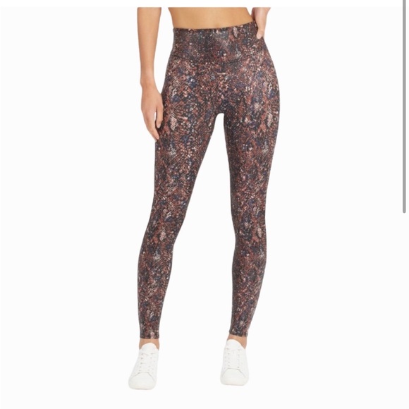 SPANX Faux Leather snake shine high rise leggings - Picture 2 of 3